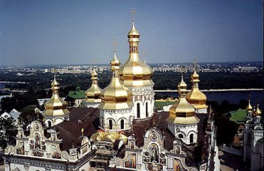 Edificio de cpulas doradas de la ciudad de Kiev