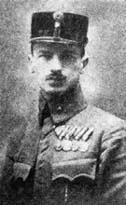 Tatakower en su época de soldado
